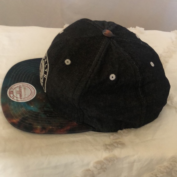 MITCHELL & NESS Brooklyn New York Nets SnapBack cap. One Size. - Picture 4 of 13
